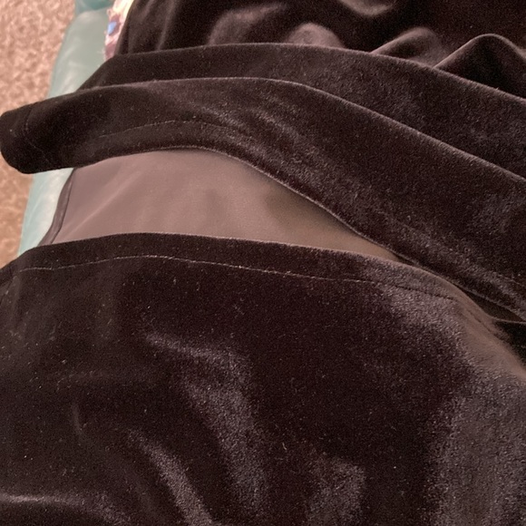 Chico’s Pull on Wide Leg Velour Pants. Chico’s size 1 - Picture 5 of 5